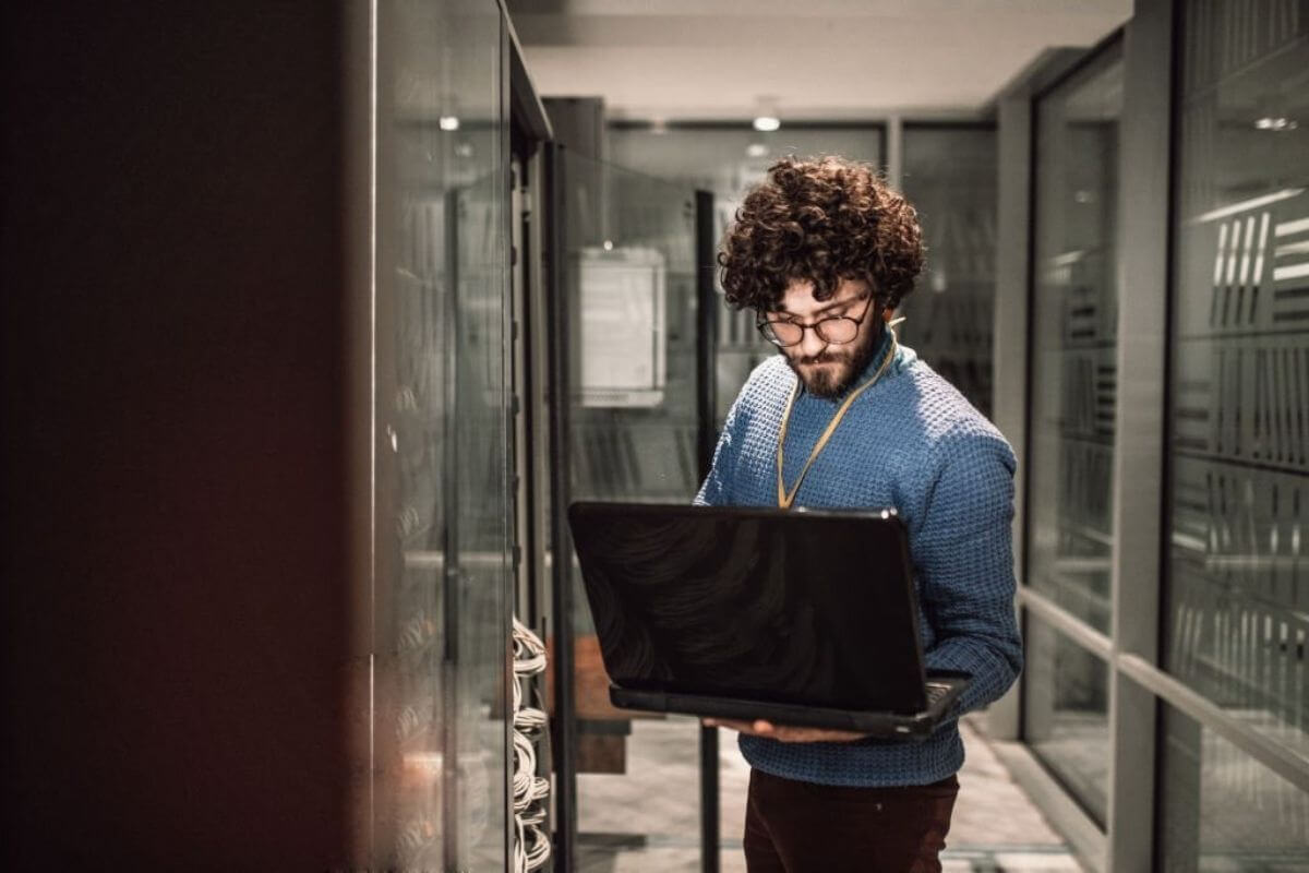 What is the Role of ETL Tools in Data Warehousing?