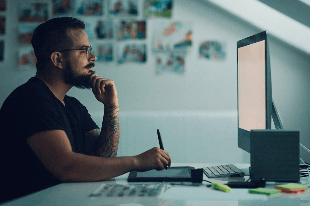 Graphic Design: Expectation vs. Reality