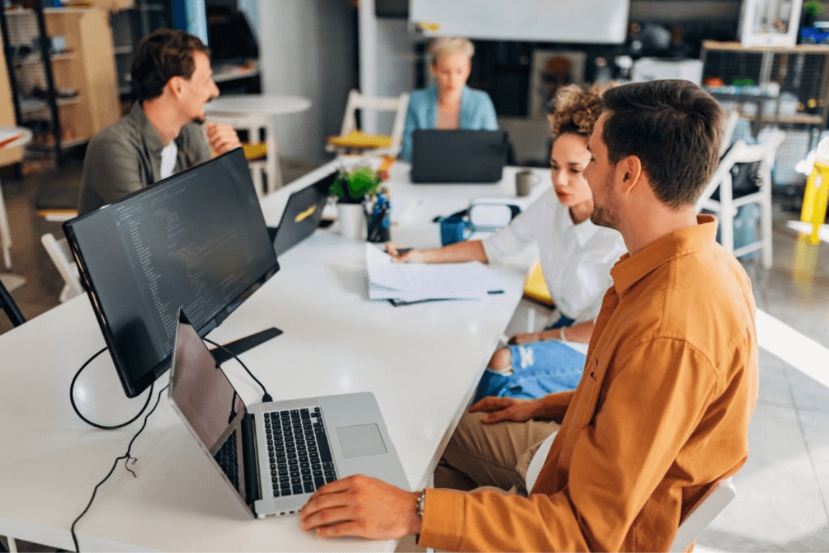 7 Essential Factors of Launching a Successful Website