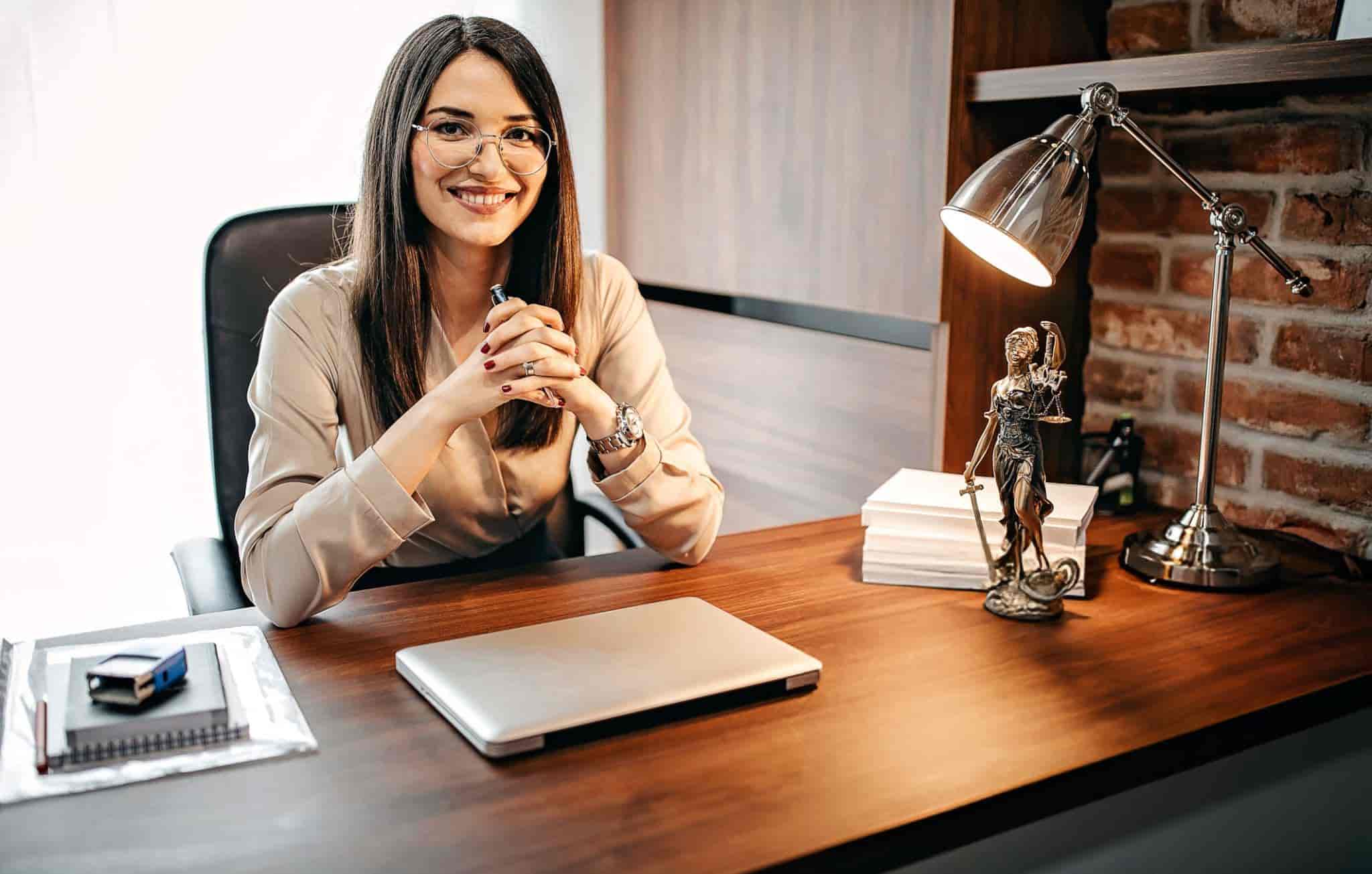Best AI Legal Tools for Lawyers in 2025