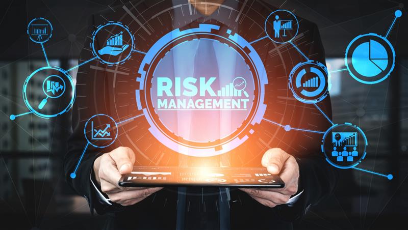 Smart Ways to Manage Risk for Businesses