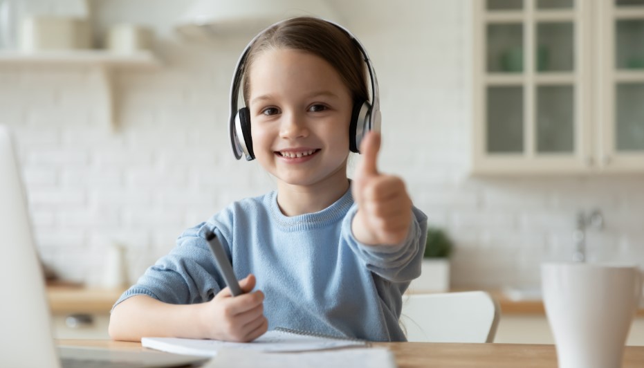 Online English Tutoring: A Smart Way to Boost Grammar Accuracy