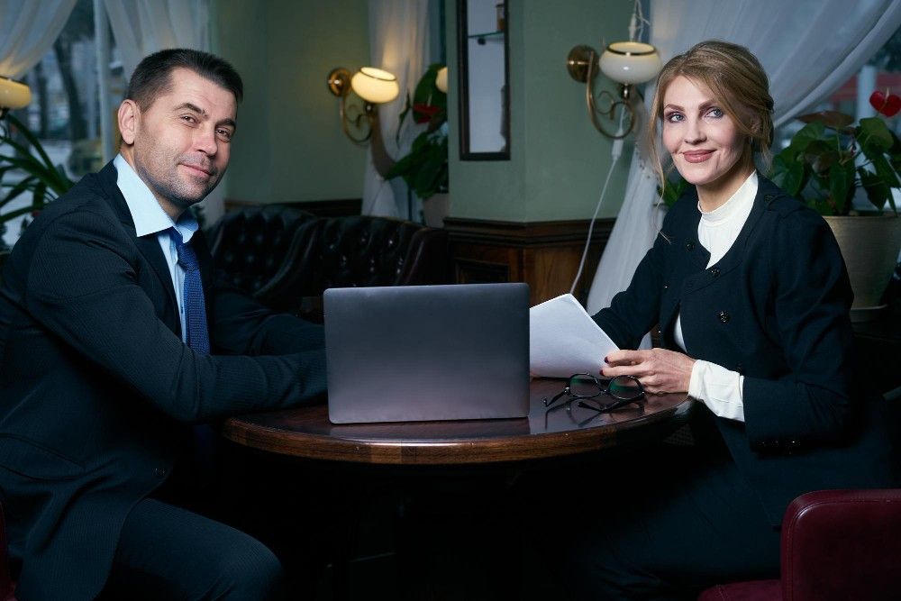 Why Law Firms Are Replacing Traditional Receptionists with AI?