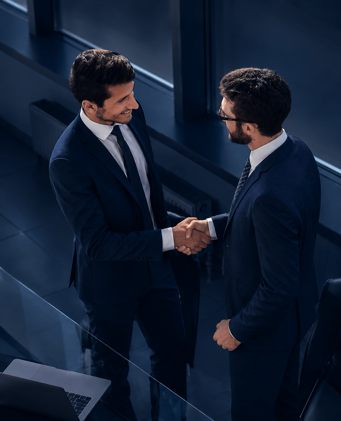Sales professional focused on closing deals